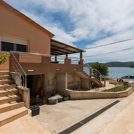 Holiday House Nastija 펜션 *