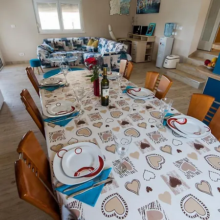 펜션 Holiday House Nastija